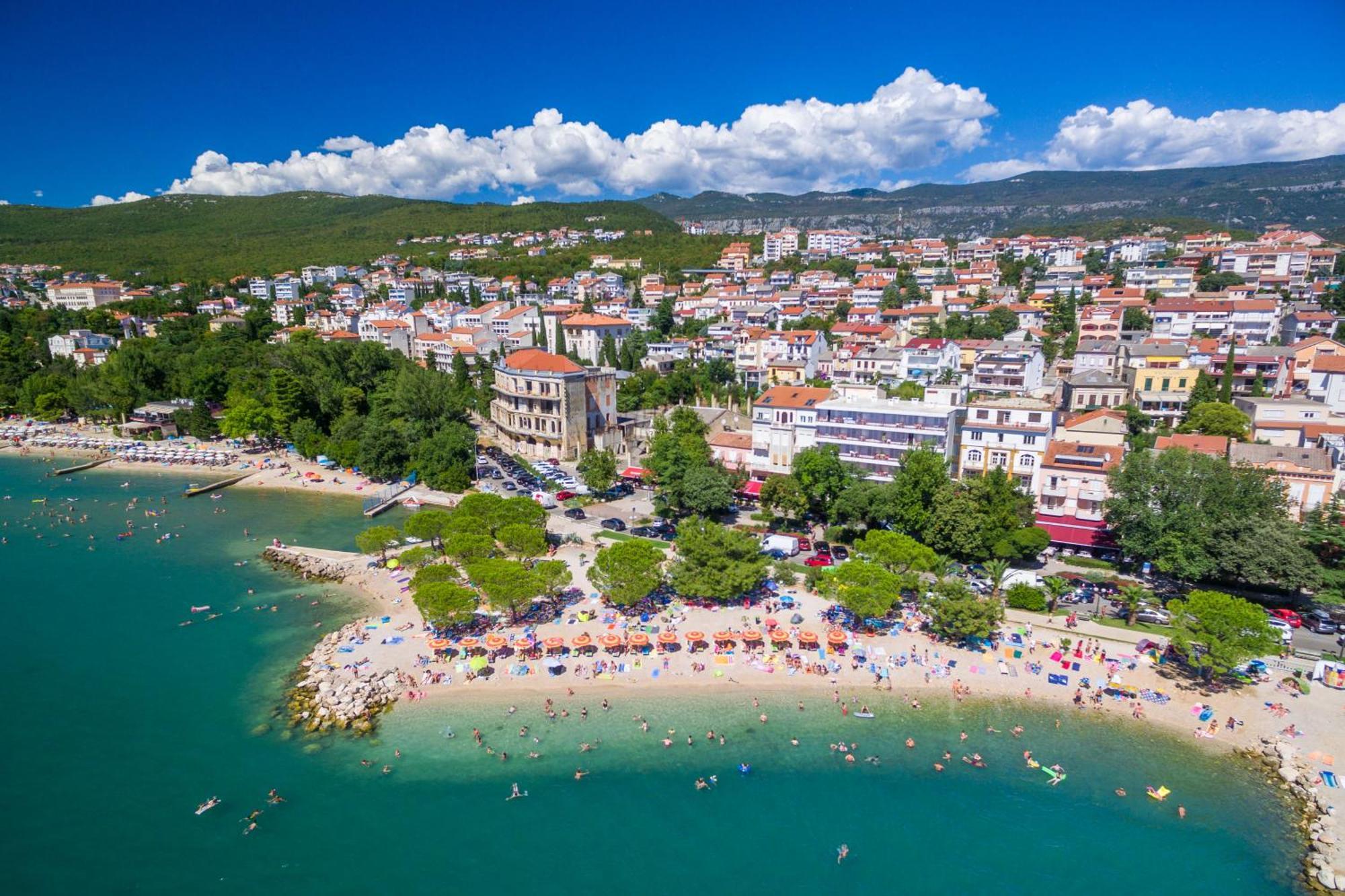 Relax Derossi 2 Apartment Crikvenica Bagian luar foto