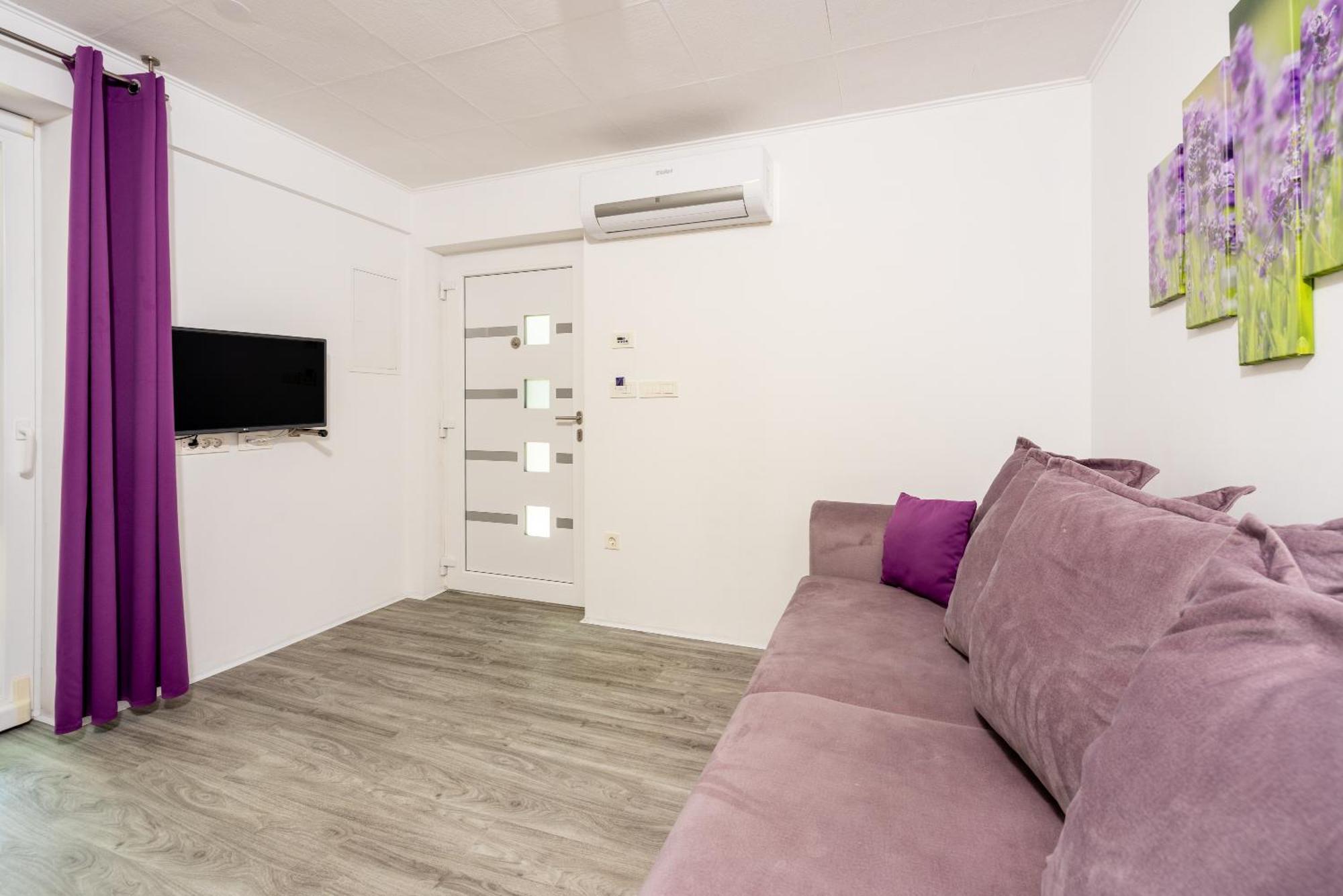 Relax Derossi 2 Apartment Crikvenica Bagian luar foto